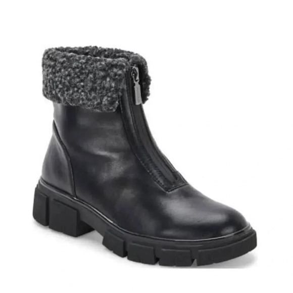 Blondo Plaka Waterproof Ankle Boot - Picture 1 of 10